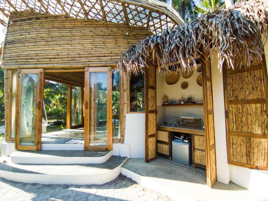 The Bamboo Houses - Tropical Garden & Empty Beach General Luna  Exteriér fotografie