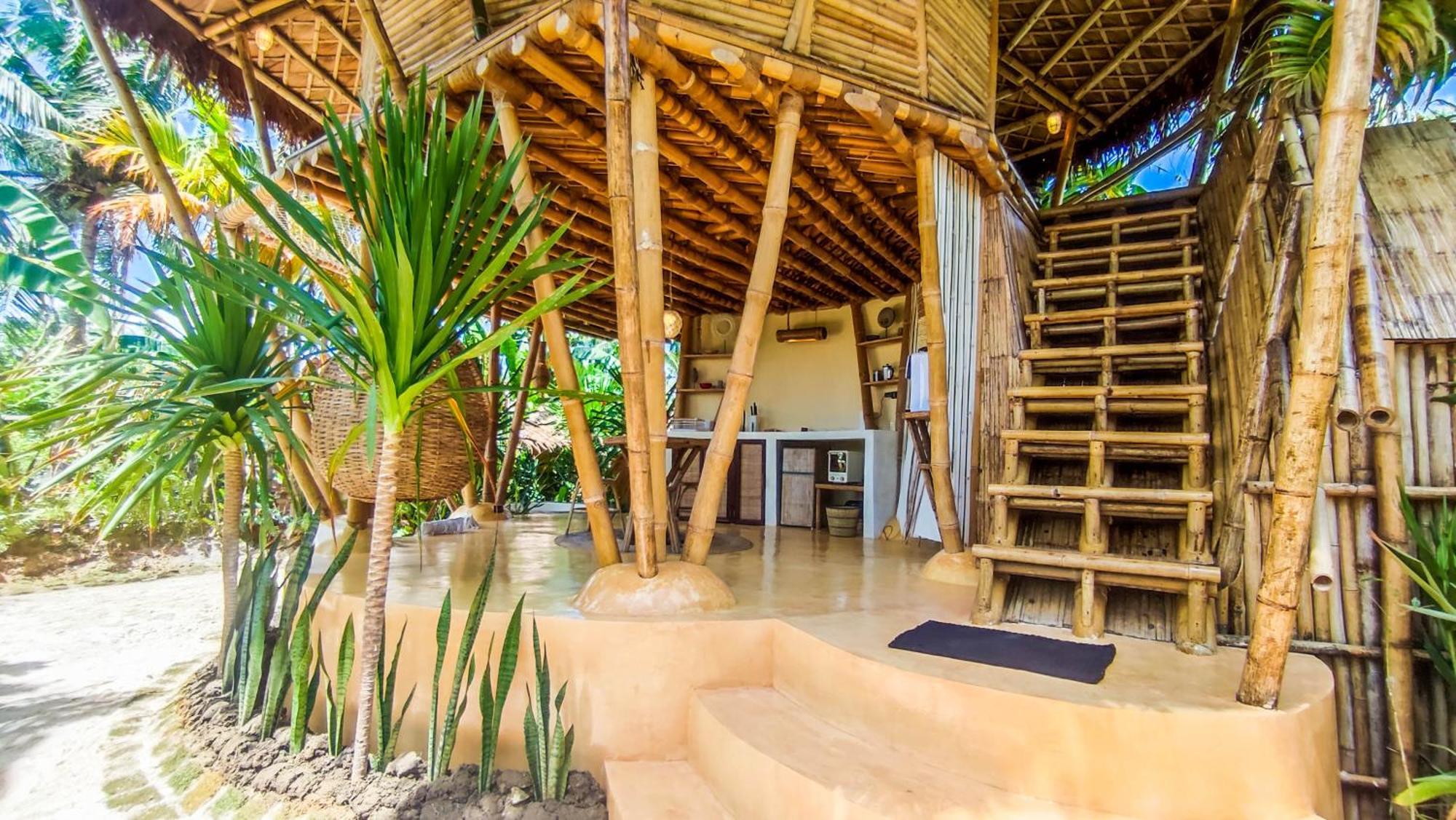 The Bamboo Houses - Tropical Garden & Empty Beach General Luna  Exteriér fotografie