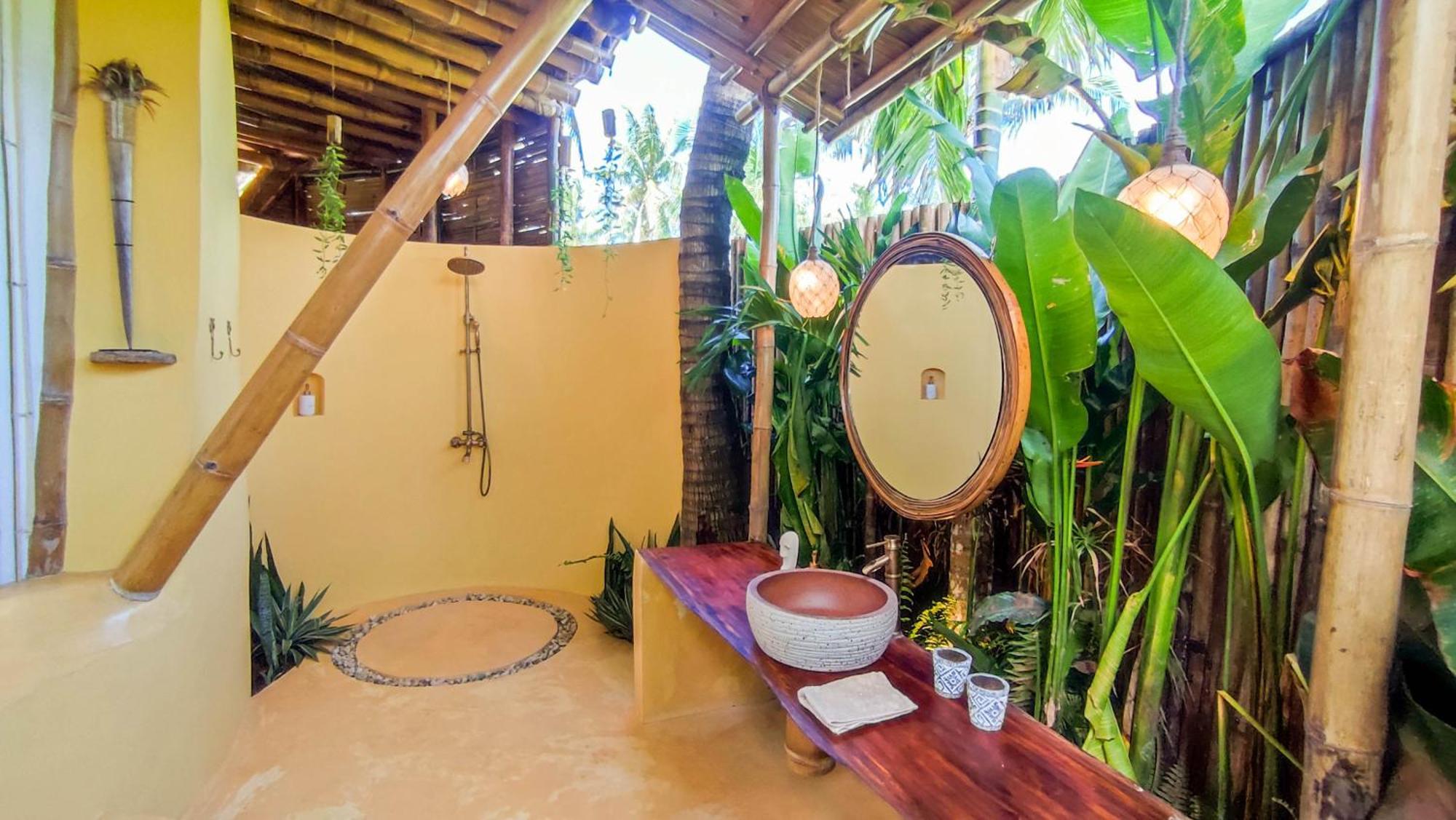 The Bamboo Houses - Tropical Garden & Empty Beach General Luna  Exteriér fotografie