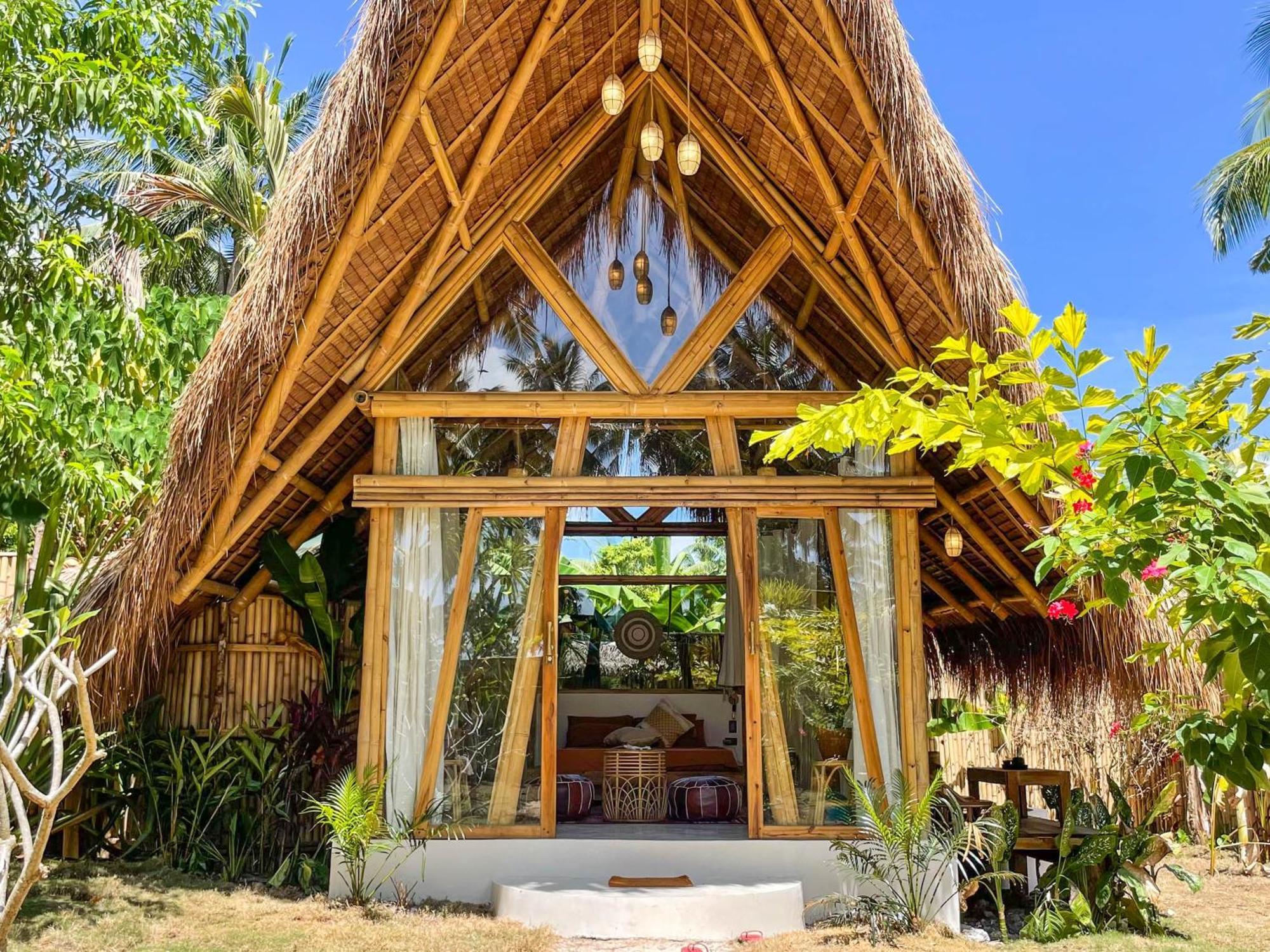 The Bamboo Houses - Tropical Garden & Empty Beach General Luna  Exteriér fotografie